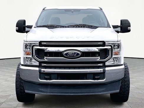 Used 2021 Ford F250 XLT image 3
