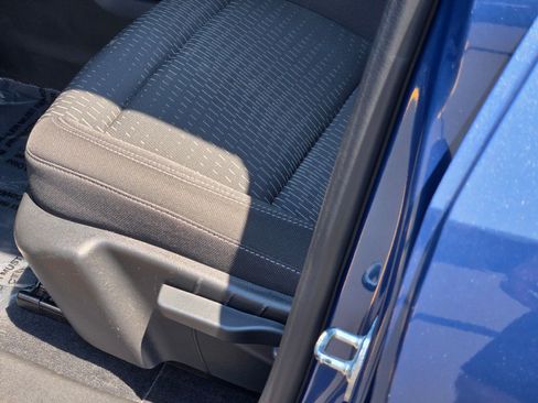Used 2025 Chevrolet Equinox LT FWD image 21