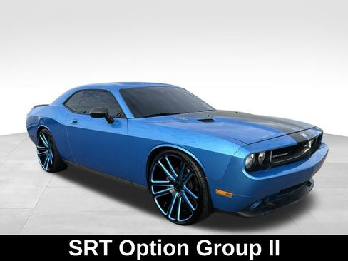 Used 2009 Dodge Challenger SRT8 w/ SRT Option Group II image 5