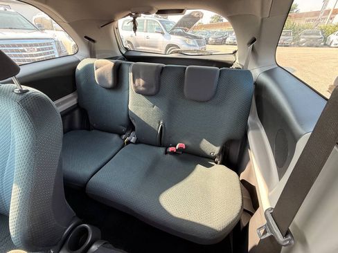 Used 2008 Toyota Yaris 2-Door Hatchback FWD image 18