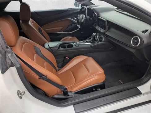Used 2019 Chevrolet Camaro LT image 17