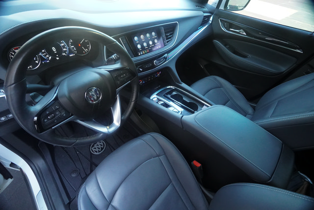 Used 2023 Buick Enclave Premium w/ Experience Buick Package FWD image 19