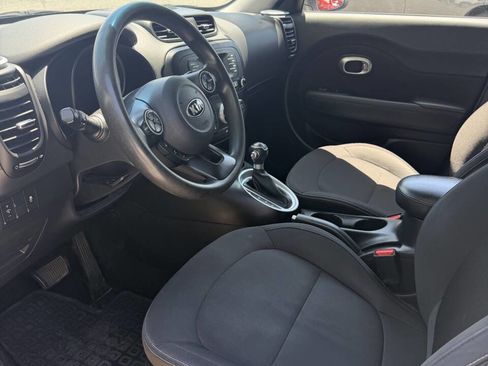 Used 2016 Kia Soul FWD image 5