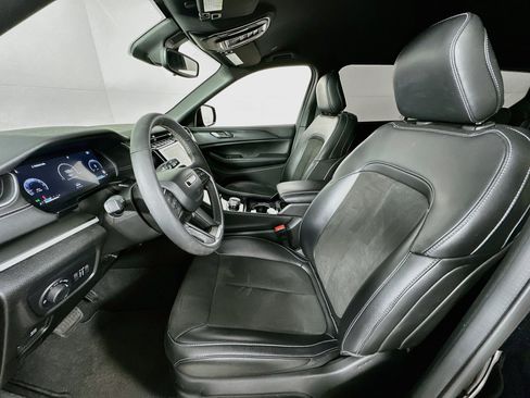 Used 2023 Jeep Grand Cherokee L Laredo RWD image 20