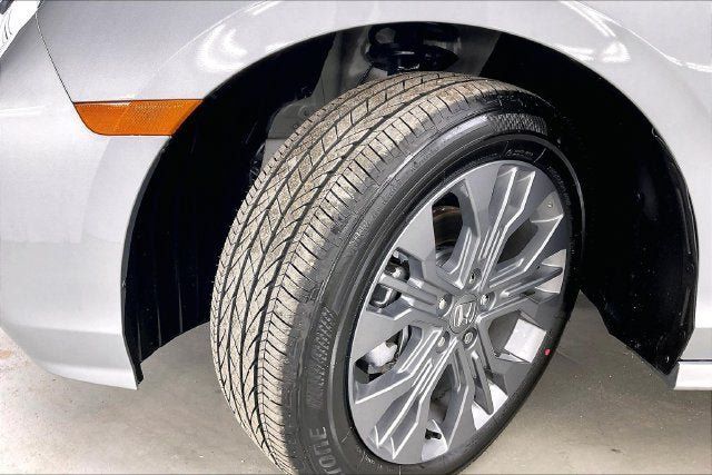 Certified 2026 Honda Odyssey Touring image 34