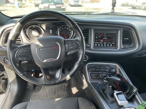 Used 2018 Dodge Challenger R/T w/ Driver Convenience Group image 8
