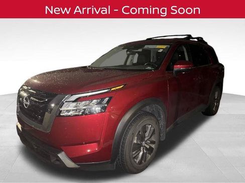 Certified 2022 Nissan Pathfinder SV w/ SV Premium Package FWD image 1