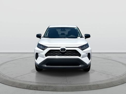 Used 2022 Toyota RAV4 LE w/ Carpet Mat Package (TMS) FWD image 3