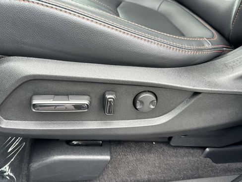 Used 2025 Honda Pilot TrailSport image 17