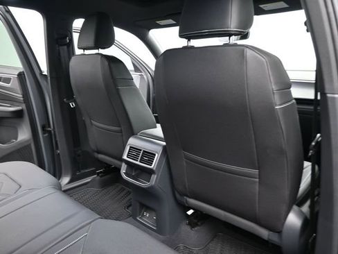 New 2026 Volkswagen Atlas Cross Sport SE FWD image 24