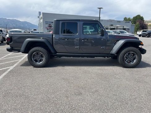 Used 2023 Jeep Gladiator Rubicon w/ Cold Weather Group image 2