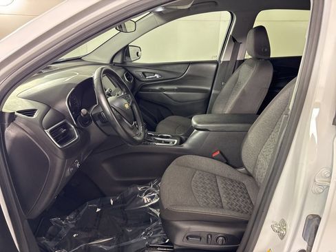 Used 2024 Chevrolet Equinox LT FWD image 26