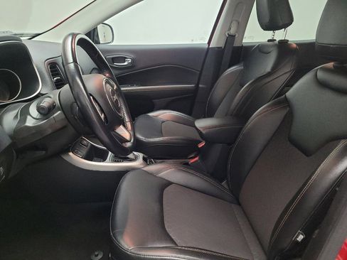 Used 2020 Jeep Compass Latitude image 17