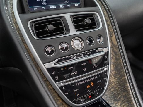 Used 2019 Aston Martin DB11 Volante image 87