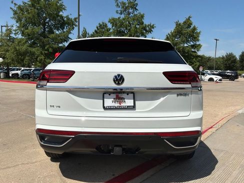 Used 2022 Volkswagen Atlas Cross Sport SE FWD image 7