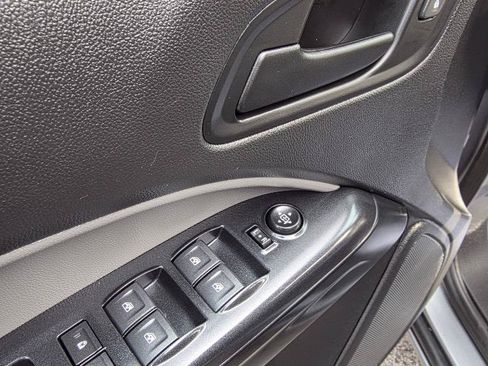 Used 2020 Chevrolet Colorado W/T w/ WT Convenience Package RWD image 35