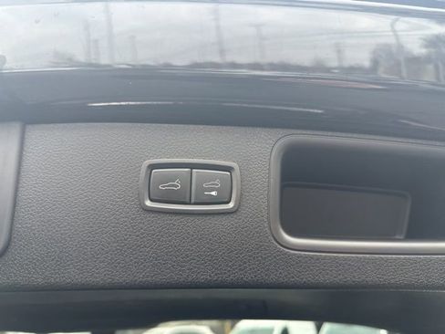 Used 2022 Porsche Macan Base image 18