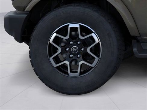 New 2025 Ford Bronco Outer Banks image 21