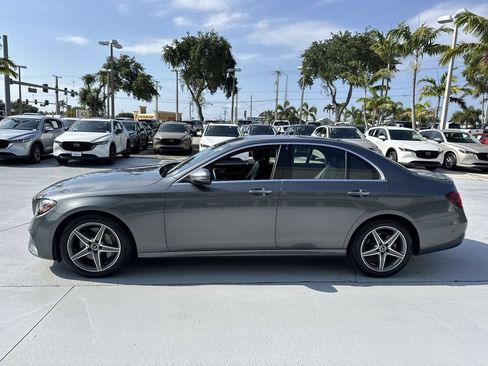 Used 2018 Mercedes-Benz E 300 4MATIC image 11