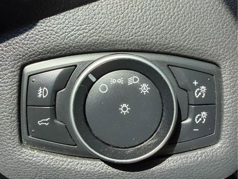 Used 2017 Ford Escape SE AWD/4WD image 20