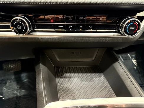 New 2026 Chevrolet Equinox LT w/ Midnight Edition image 34