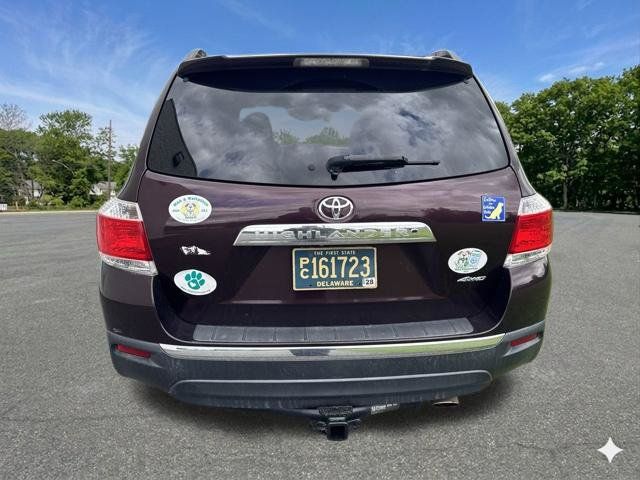 Used 2013 Toyota Highlander SE AWD/4WD image 7