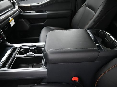 New 2025 Ford F350 Lariat w/ Lariat Ultimate Package image 13