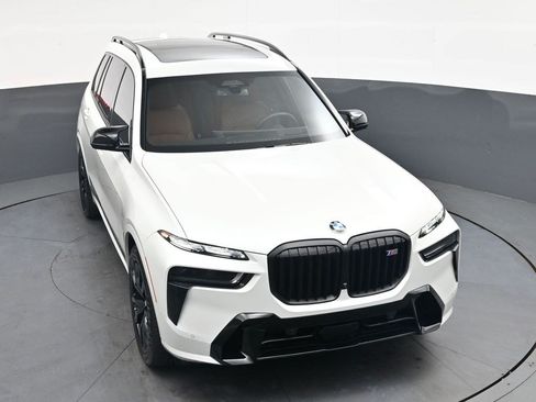Used 2025 BMW X7 M60i AWD/4WD image 37