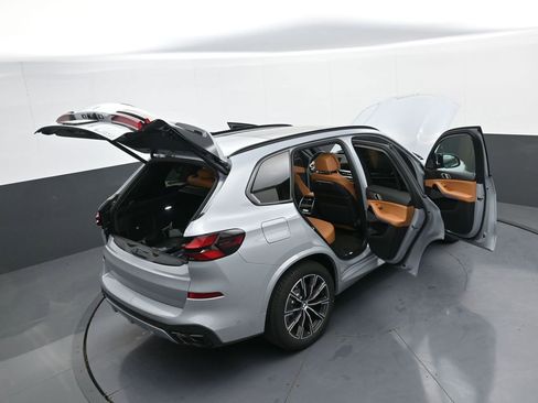 New 2026 BMW X5 M60i w/ Climate Comfort Package image 43