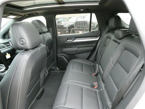 New 2026 GMC Terrain Elevation w/ Elevation Premium Package AWD/4WD image 16