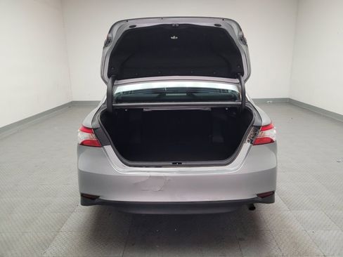 Used 2019 Toyota Camry LE image 29