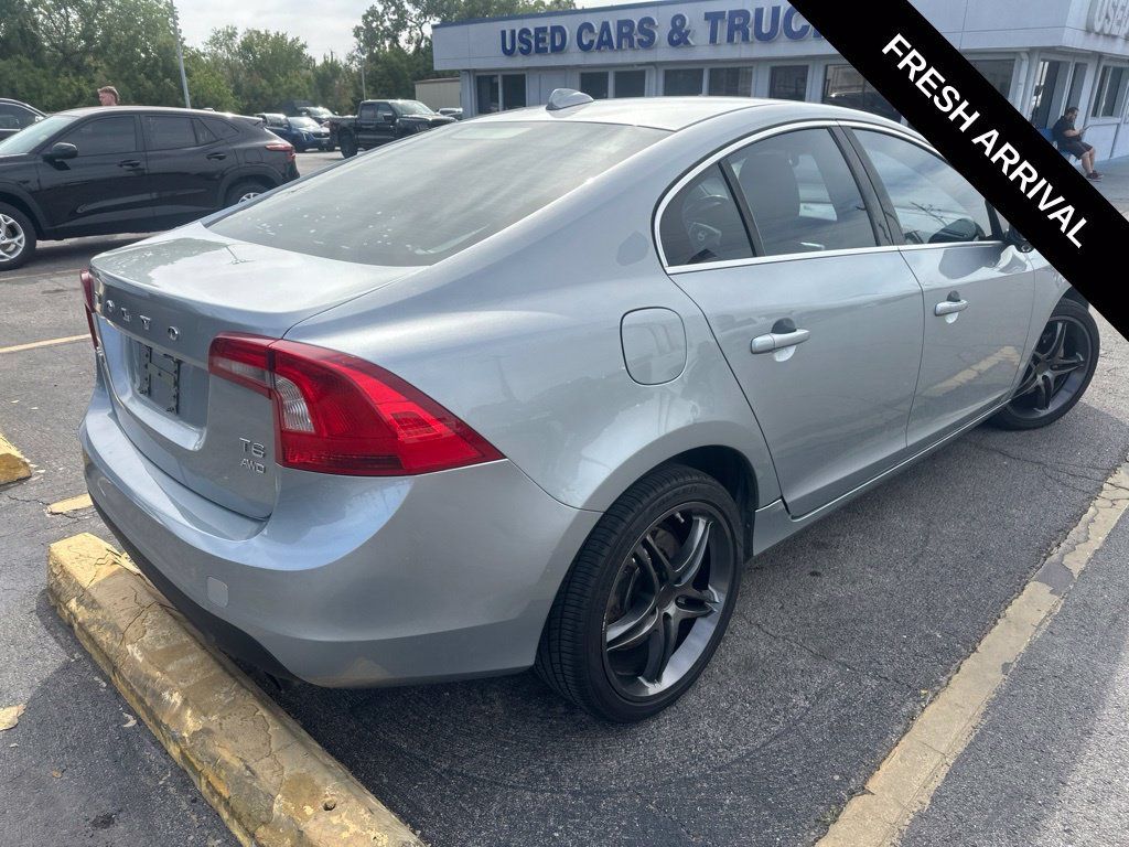 Used 2011 Volvo S60 T6 AWD/4WD image 3