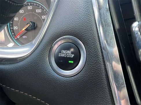 Certified 2023 Chevrolet Traverse LT image 21