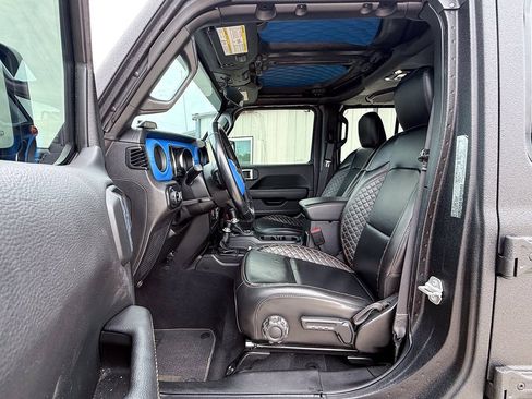 Used 2021 Jeep Gladiator Sport AWD/4WD image 37