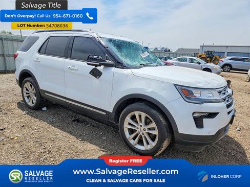 Used 2019 Ford Explorer XLT w/ Equipment Group 202A AWD/4WD image 5