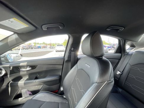 Used 2022 Kia Forte GT-Line w/ GT-Line Technology Package FWD image 10