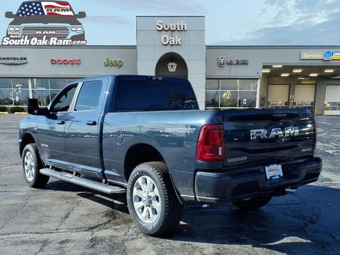 New 2026 RAM 2500 Laramie AWD/4WD image 3