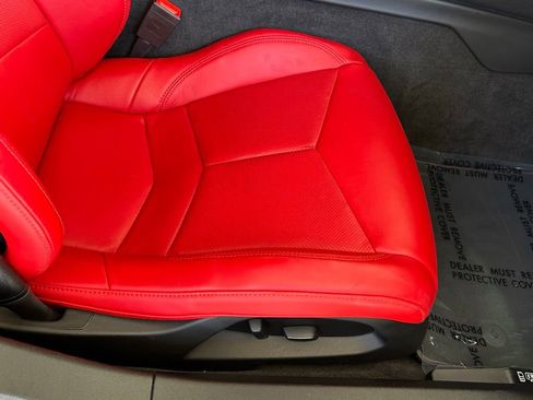 Used 2022 Chevrolet Corvette Stingray Coupe w/ Z51 Performance Package image 33