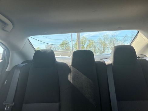 Used 2025 Nissan Sentra SV image 33