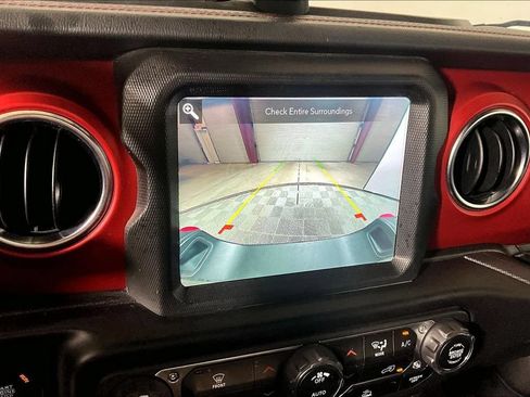 Used 2022 Jeep Gladiator Rubicon w/ Trailer Tow Package AWD/4WD image 14
