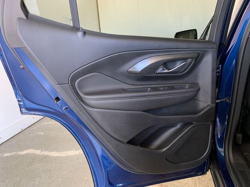 Used 2022 GMC Terrain SLE w/ Driver Convenience Package image 41