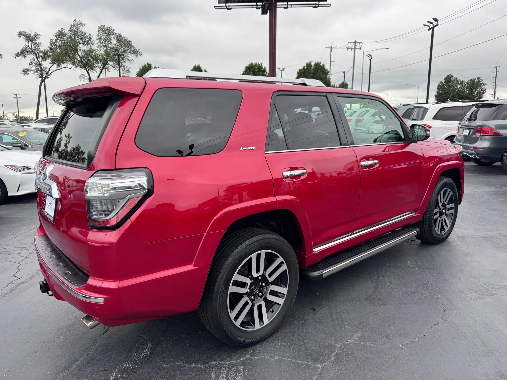 Used 2016 Toyota 4Runner Limited AWD/4WD image 4
