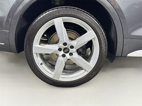 Used 2022 Audi SQ5 Premium image 35