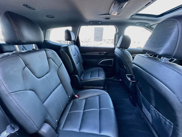 Certified 2022 Kia Telluride EX w/ EX Premium Package AWD/4WD image 29