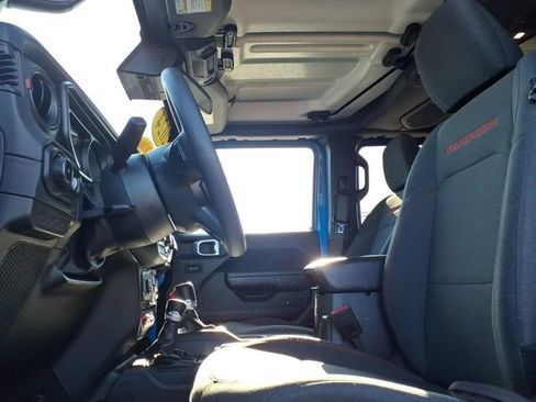 Certified 2024 Jeep Wrangler Unlimited Rubicon image 28