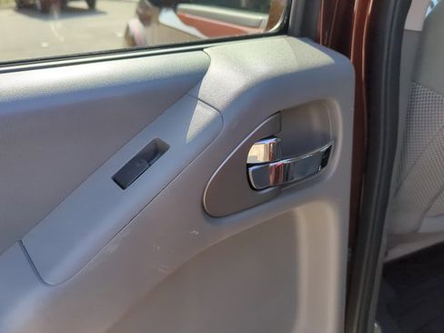 Used 2017 Nissan Frontier SV w/ SV Value Truck Package image 21