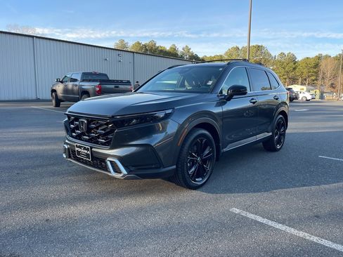 Certified 2023 Honda CR-V Sport Touring image 2