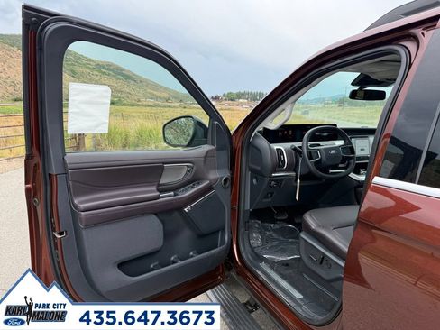New 2027 Ford Expedition Max Platinum w/ Platinum Ultimate Package AWD/4WD image 11