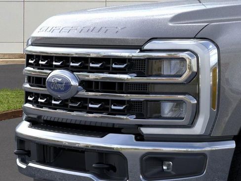 New 2026 Ford F250 Lariat w/ FX4 Off-Road Package image 17