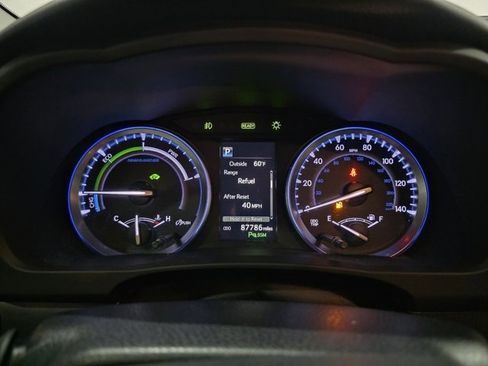 Used 2017 Toyota Highlander Limited image 18